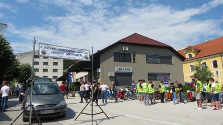 KNOBLEHARJEVO 2018 - Srečanje starodobnih mopedov